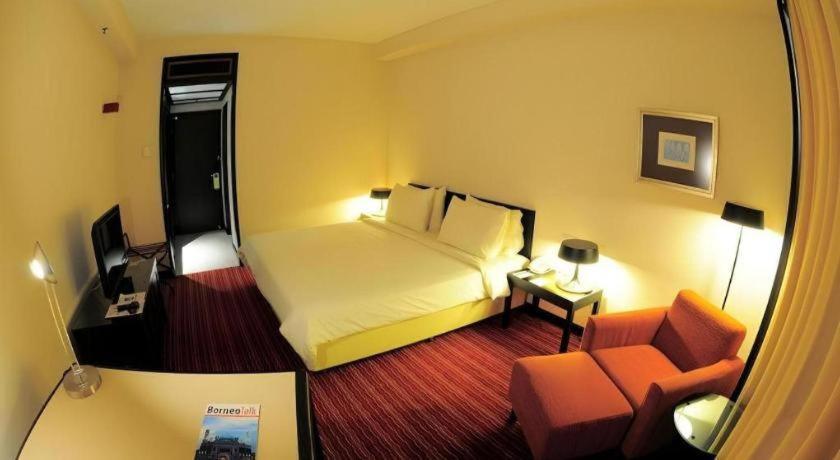 Tanahmas The Sibu Hotel Esterno foto