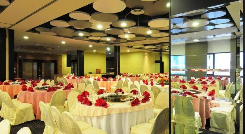 Tanahmas The Sibu Hotel Esterno foto
